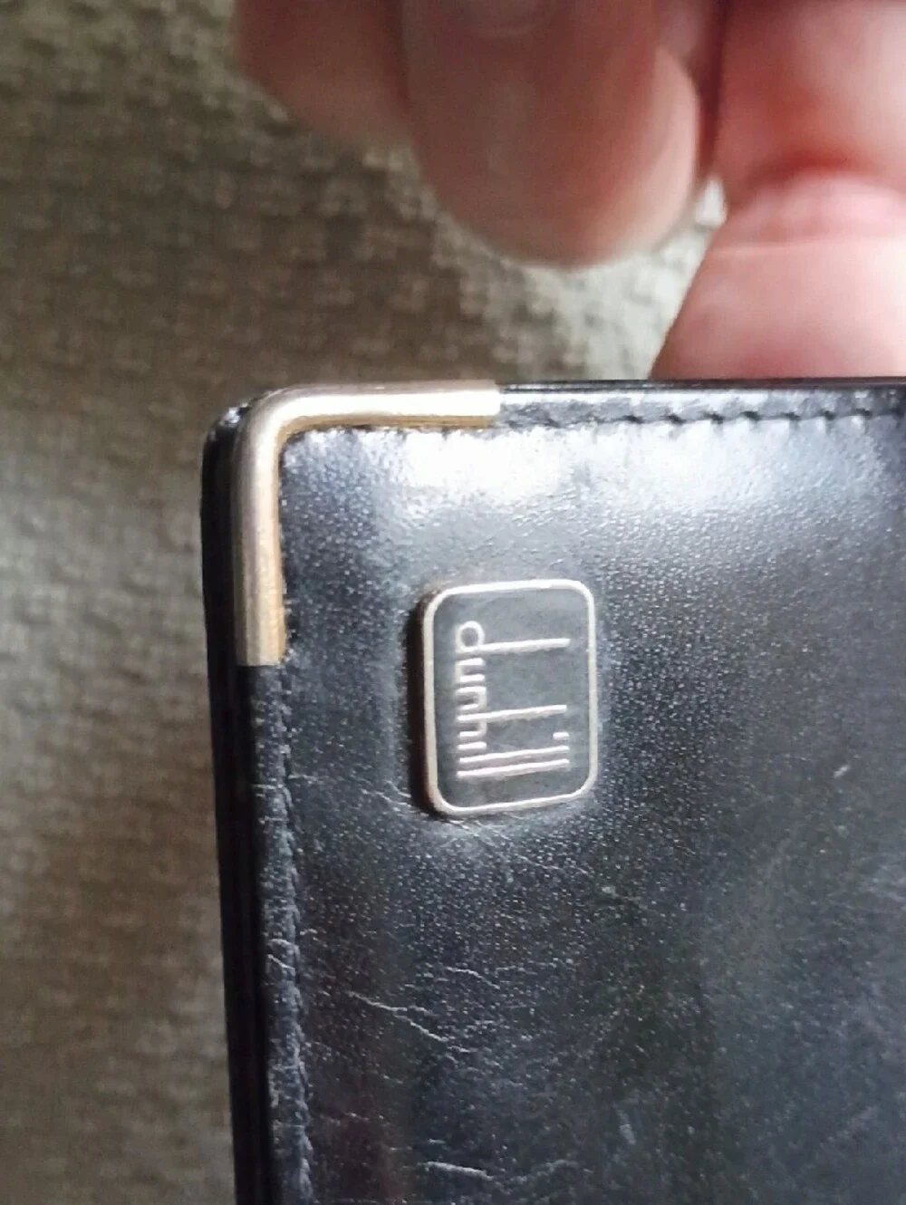 DUNHILL RETAIL450.00. Black Men's Or Womens Leather WALLET.